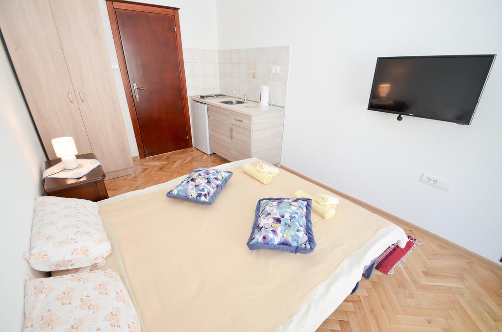 Apartments Ceklin 科托尔 外观 照片