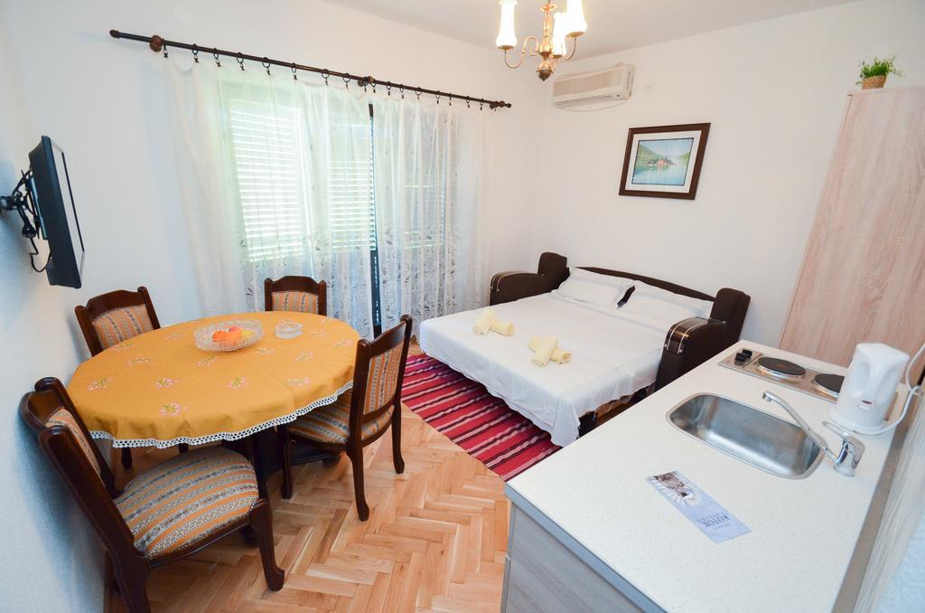 Apartments Ceklin 科托尔 外观 照片