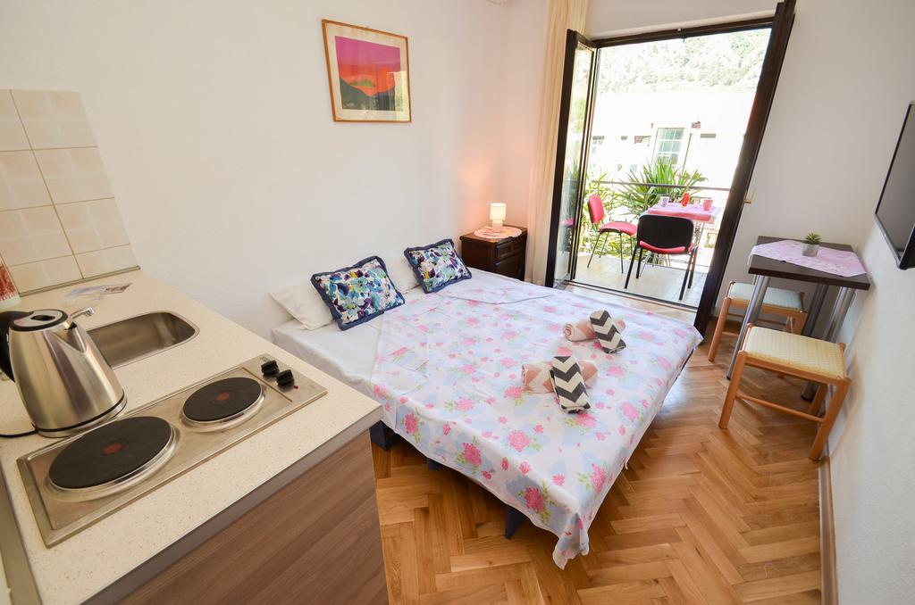 Apartments Ceklin 科托尔 外观 照片